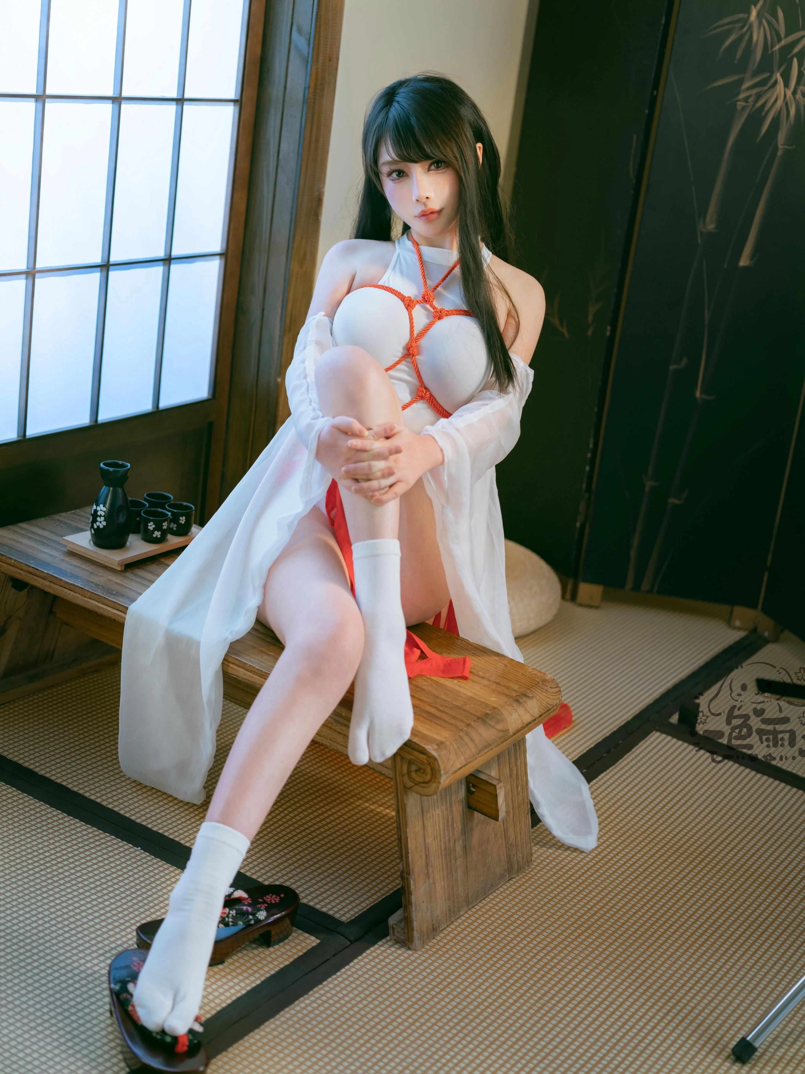 一色雨 - 捆绑巫女