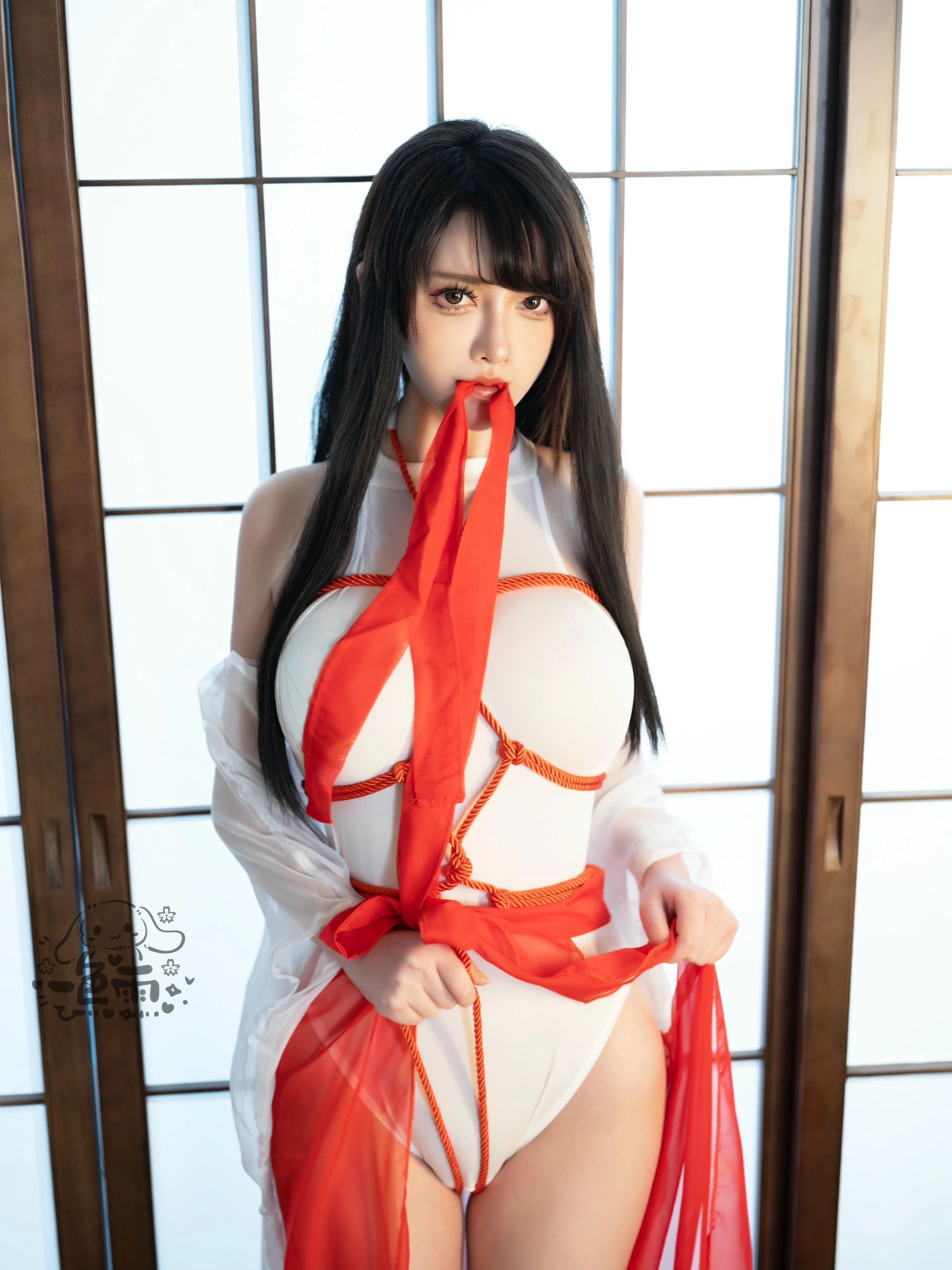 一色雨 - 捆绑巫女