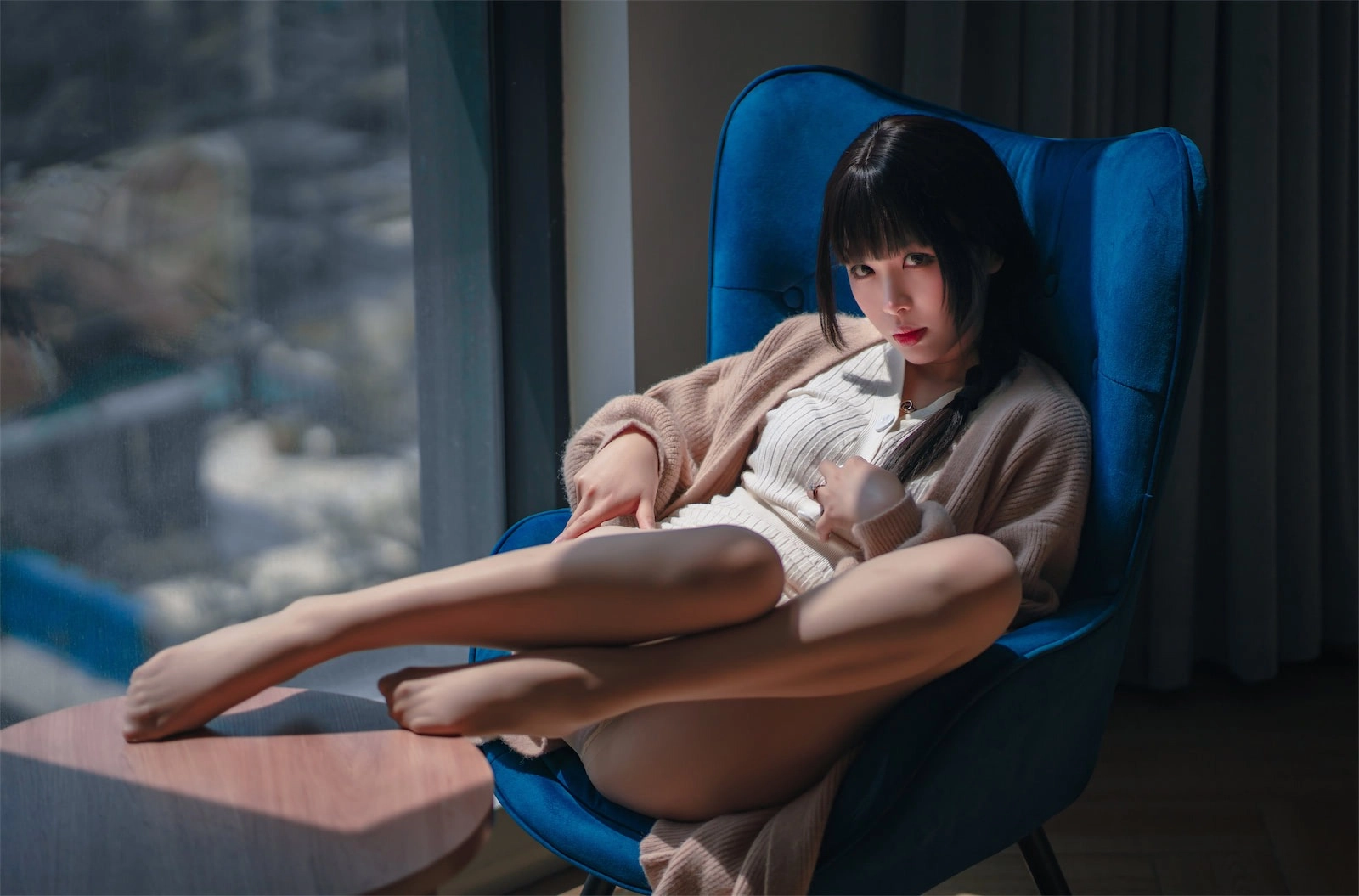 轩萧学姐 - 肉丝家妻