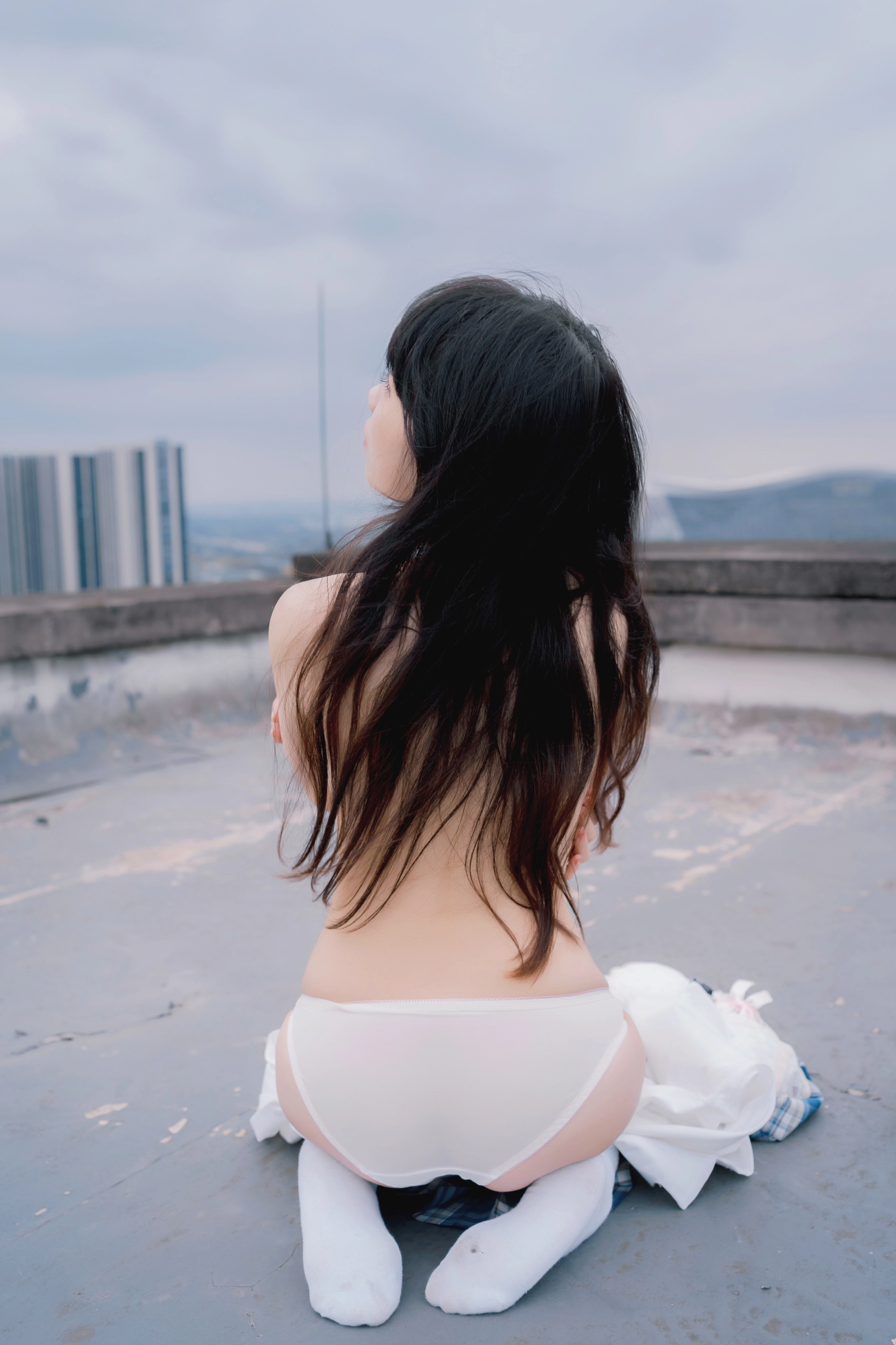 usejan(蓝蓝) - 等风来（HD）