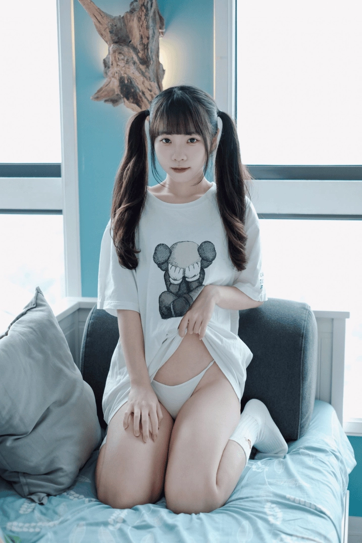 可可小白兔 - 捕獲一隻沒穿褲褲の小白兔🐰